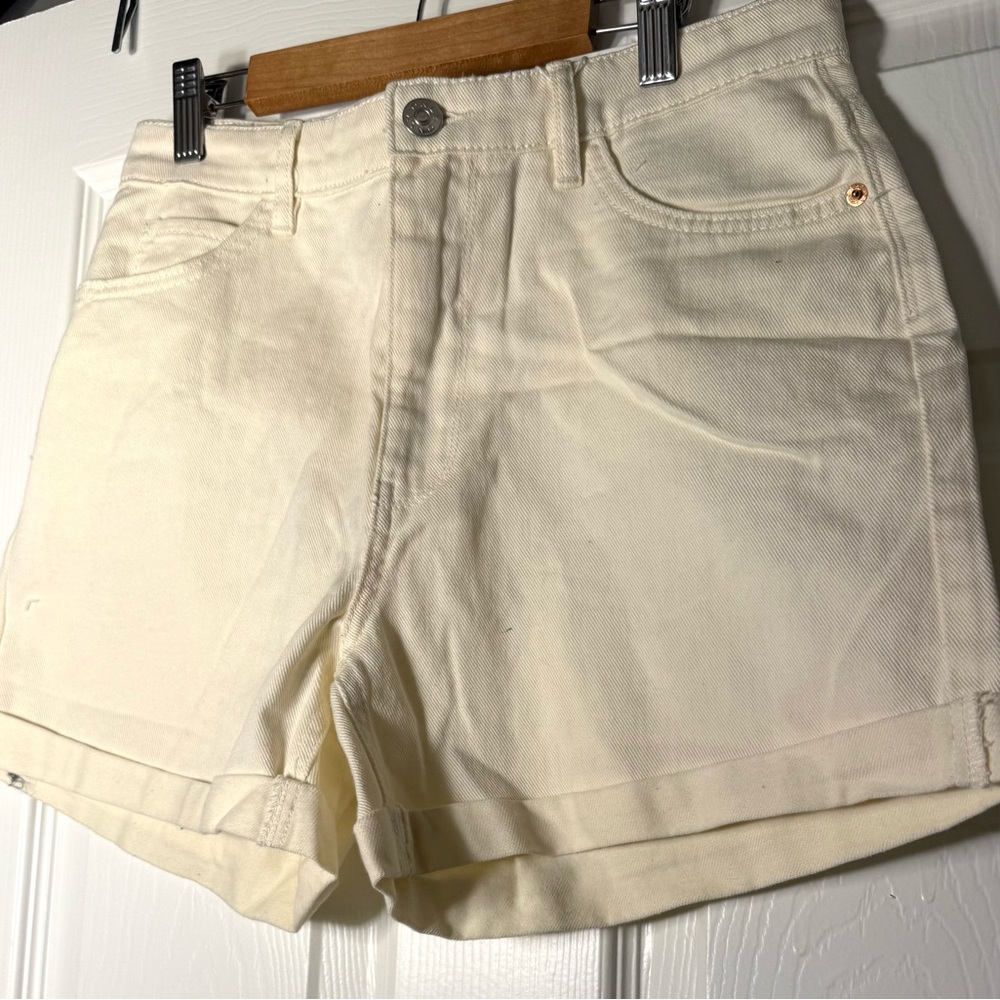 Only Women's Cream Jean Shorts